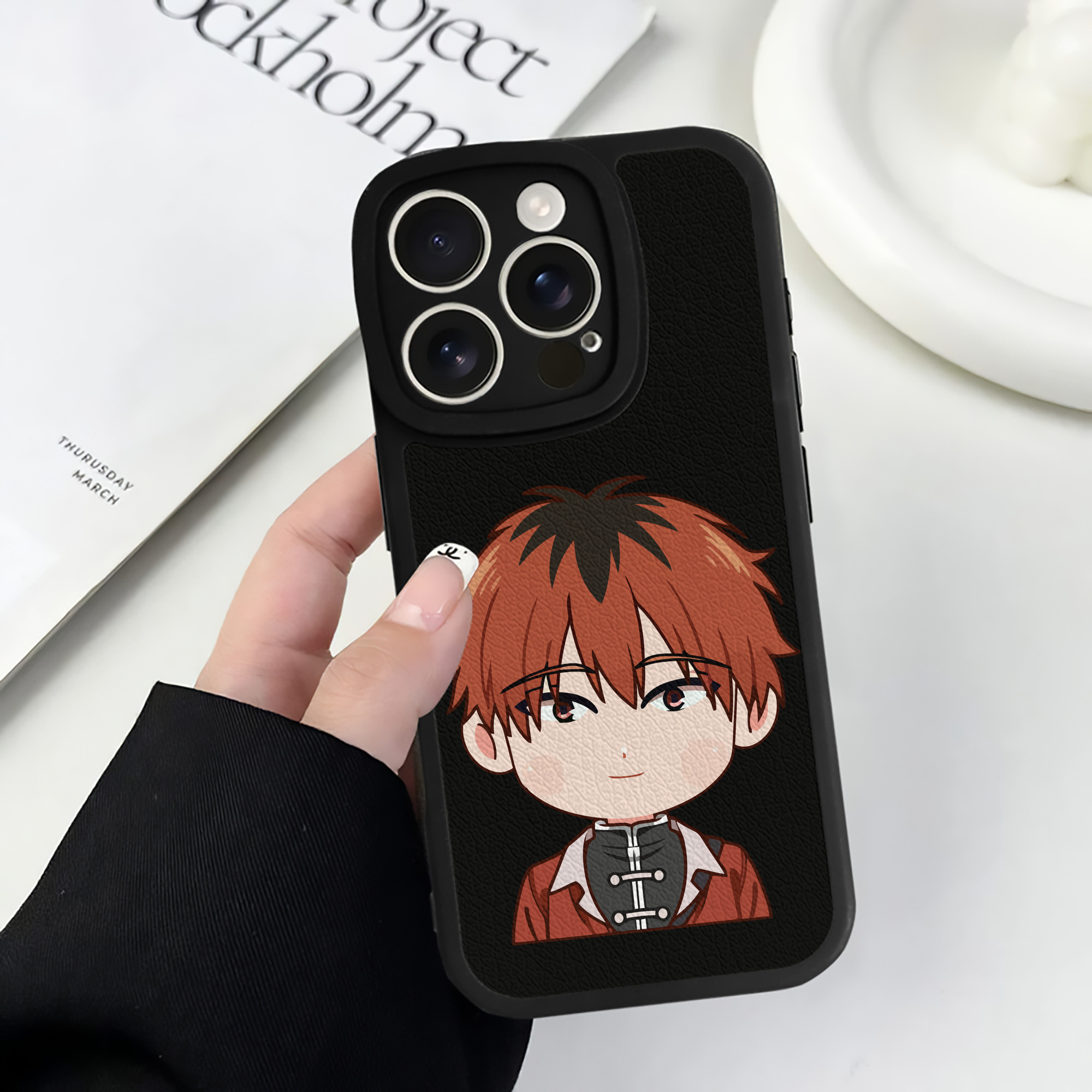 （画像用） 葬送のフリーレン Frieren 【iPhone 16シリーズ対応】シリコンスマホケース（レザー調） 材質：シリコン